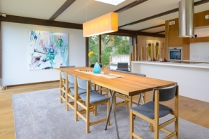 <h3>RISTIKANGRU TEE 45,<br>
Jõelähtme golfikülas</h3>
<p>maja 193 М², krunt 1310 М², <br>
4-toaline, garaaž, 2014 a.<br>
hind 441000.-</p>
<h4>Klõpsake kuvamiseks.</h4>